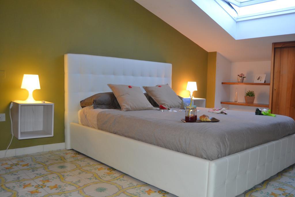 Un Tetto Di Stelle Deluxe Home Salerno Exterior foto