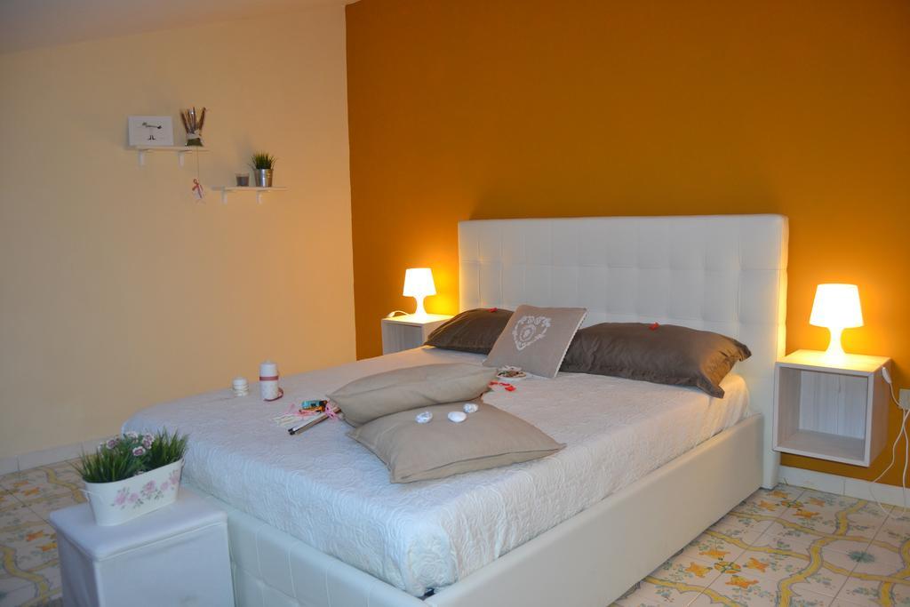 Un Tetto Di Stelle Deluxe Home Salerno Exterior foto