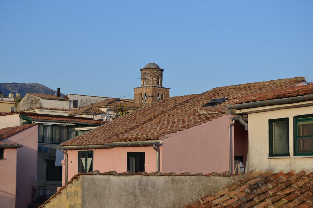 Un Tetto Di Stelle Deluxe Home Salerno Habitación foto
